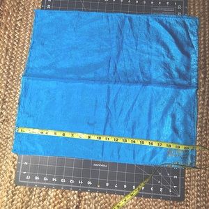 Gorgeous silky fabric for scarf or sari